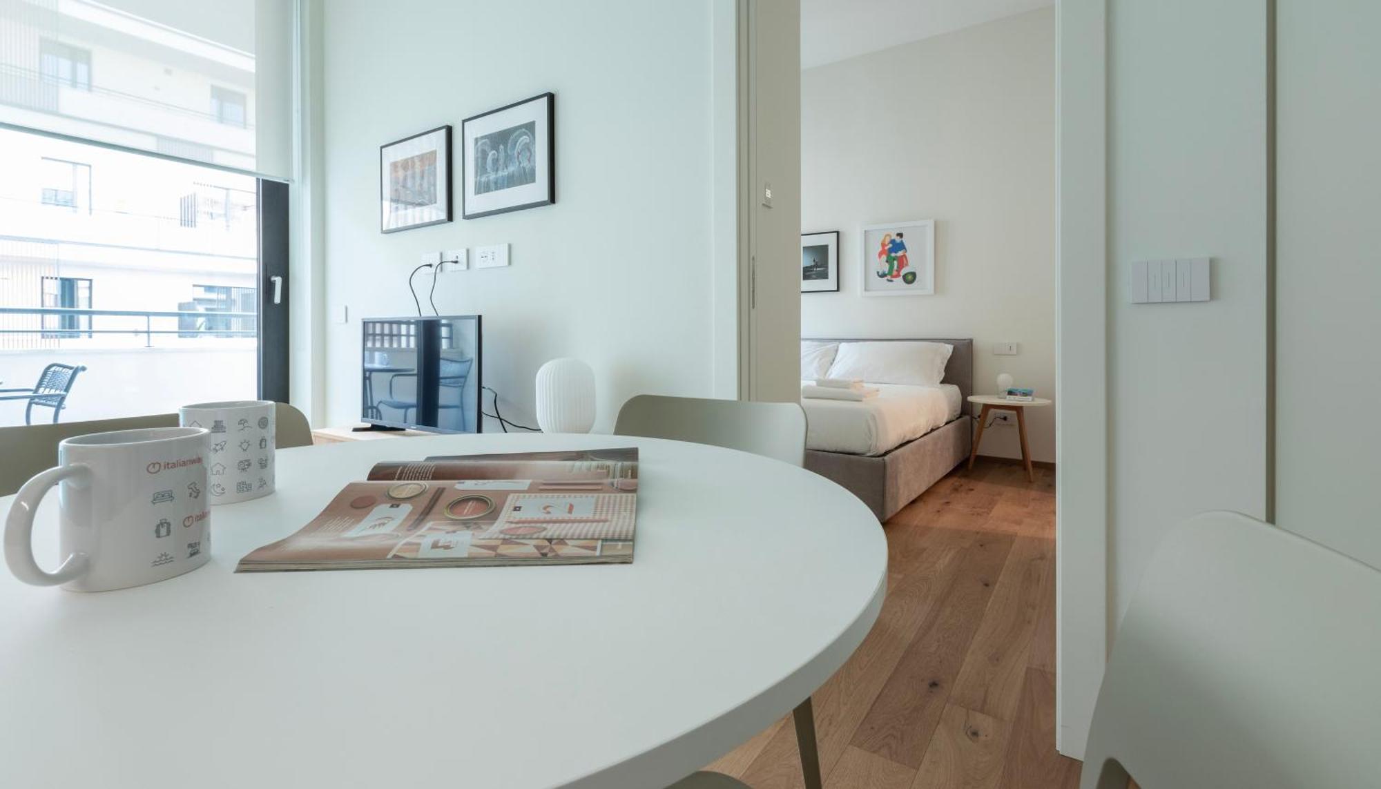 Italianway - Cecchi 18 B Milan